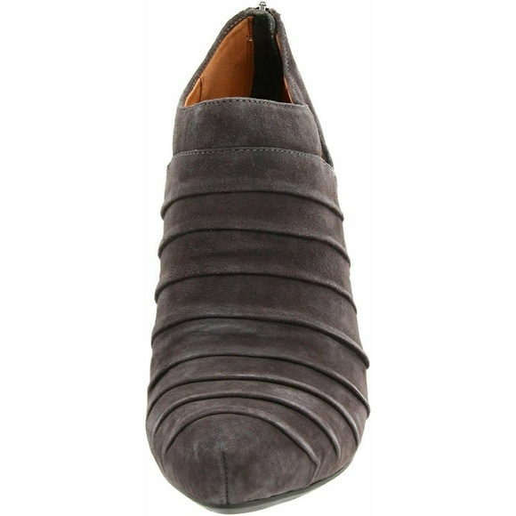 Earthies Barina Booties In Dark Gray! - Picture 2 of 8